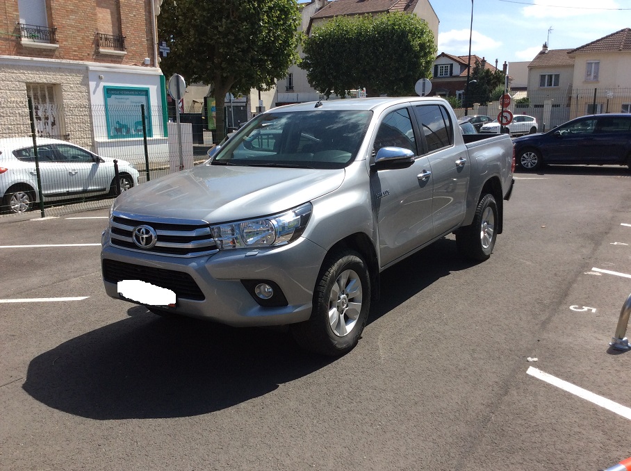 Toyota Hilux - IV 4WD 2.4 D-4D 150 DOUBLE CABINE